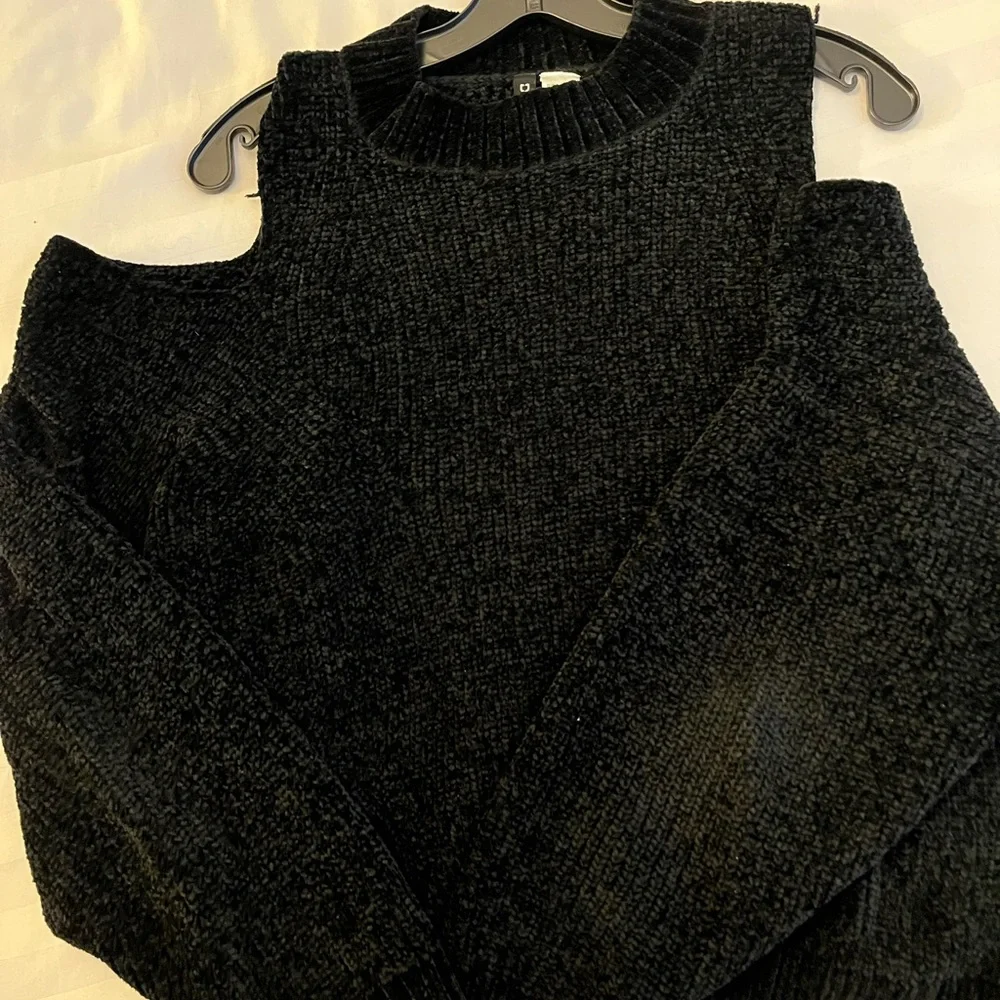 H&M - Picture 2 of 2